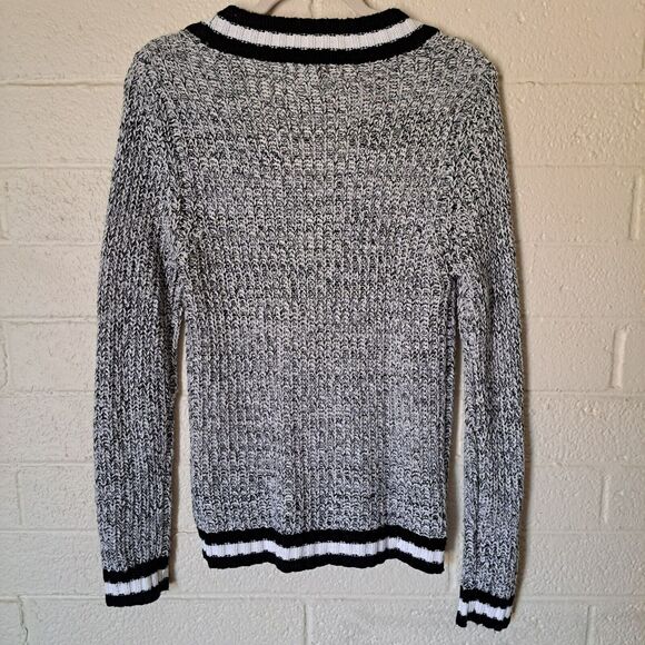Varsity V-Neck Knitted Sweater - Picture 6 of 7
